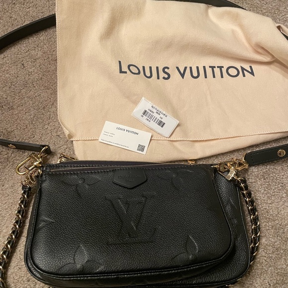 Louis Vuitton Multi Pochette Accessories - Picture 5 of 11